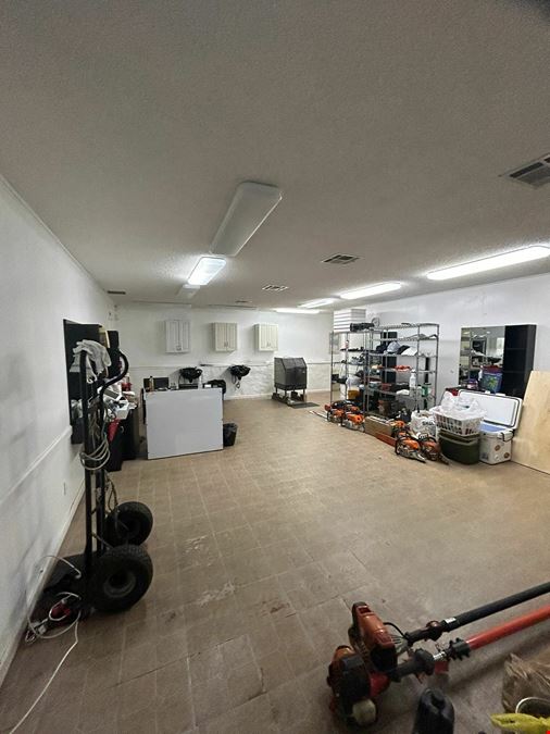 Fairfield Drive Office/Retail For Sale