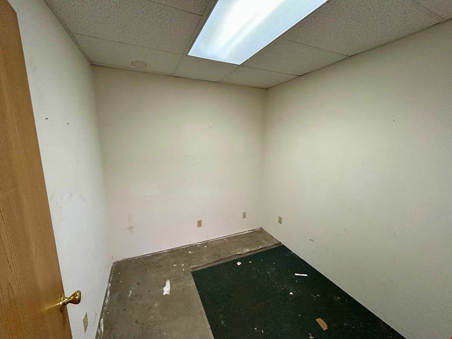 OFFICE/WAREHOUSE FOR LEASE SOUTHWEST SPRINGFIELD