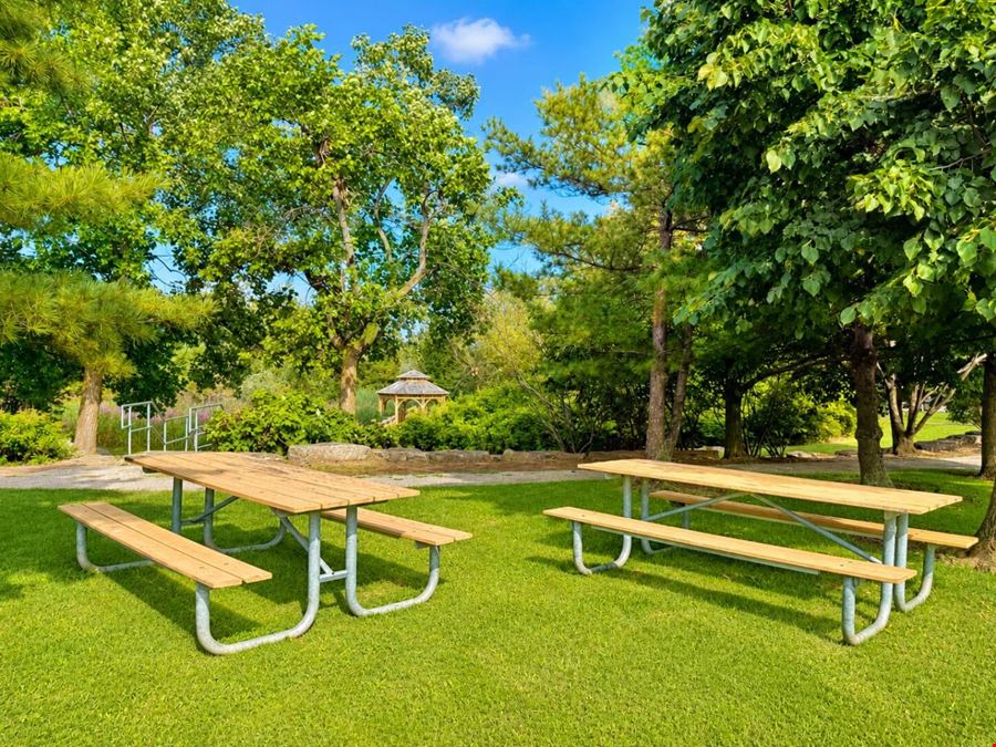 1122 International Boulevard