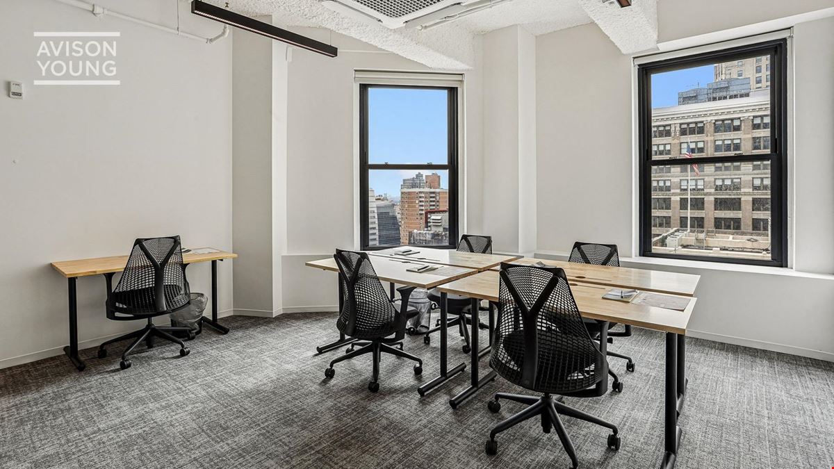 386 Park Ave South