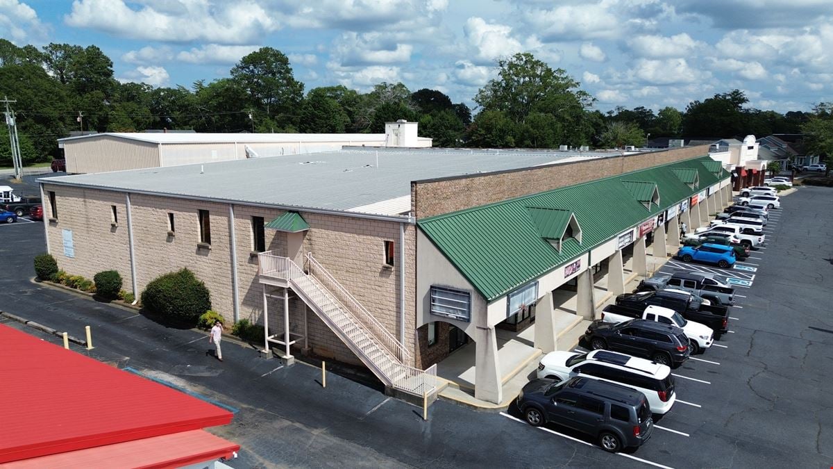 2508 N Main St.