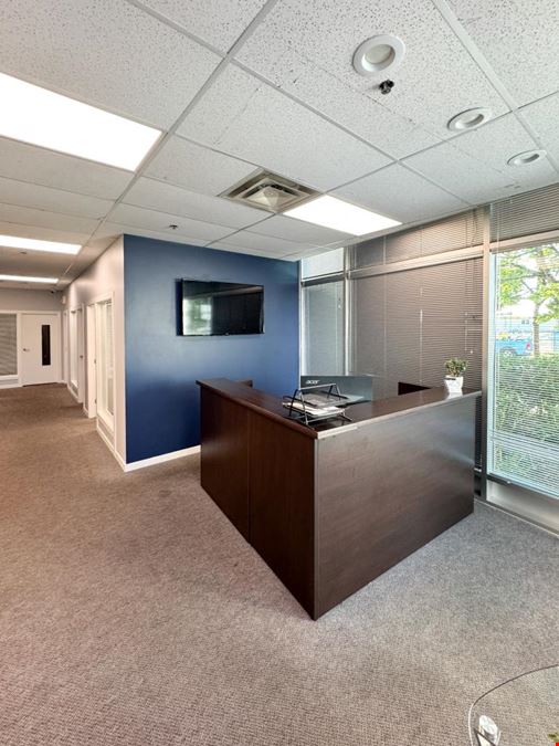 828 Harbourside Drive