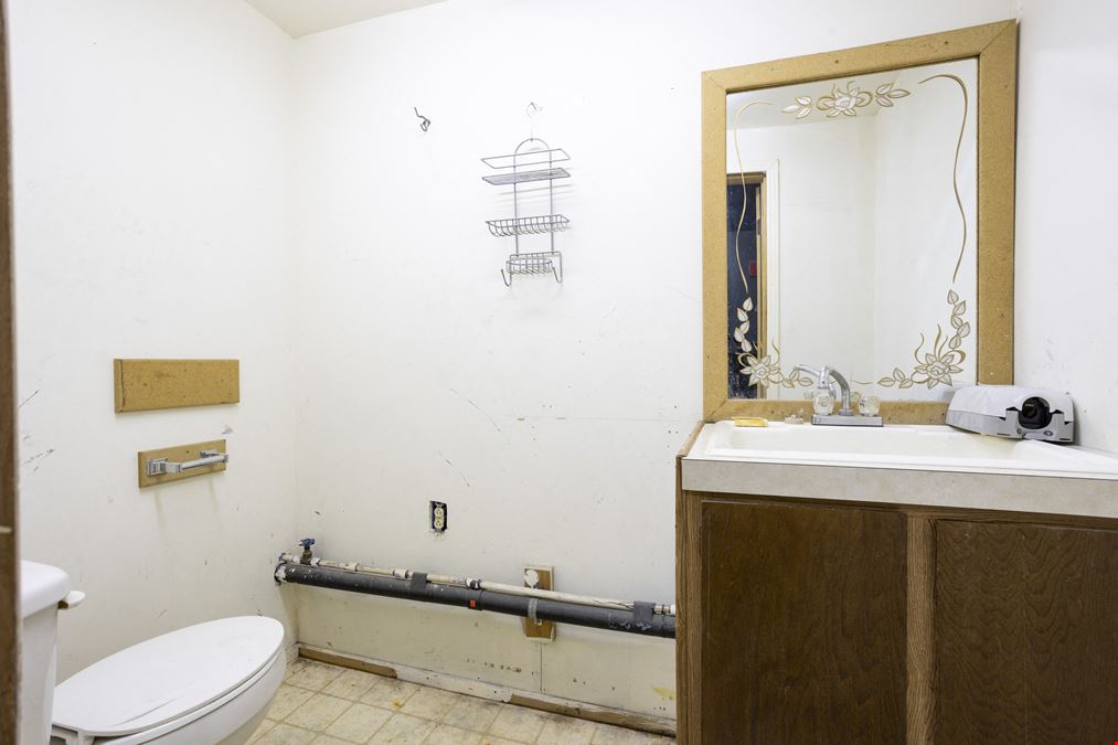 2331 W A St