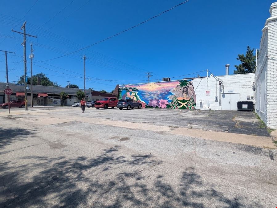Historic 185th Corridor Commercial Building