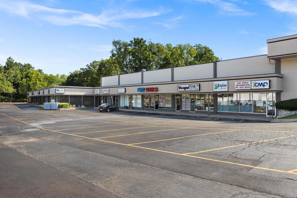 Oak Cliff Park - 21 Unit Shopping Center