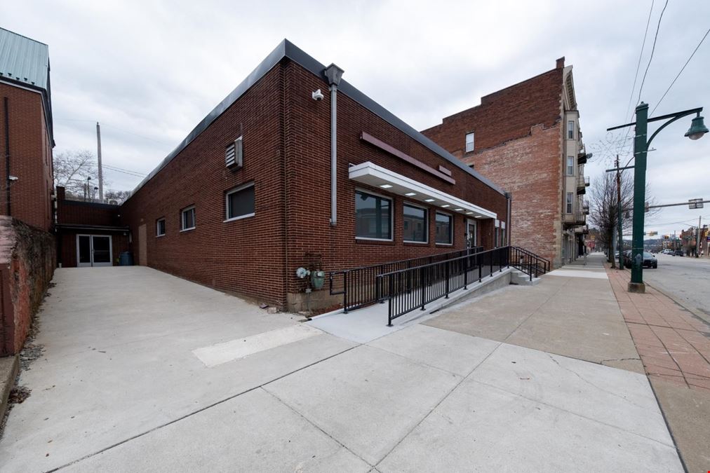 108 W 8TH AVENUE SUBLEASE