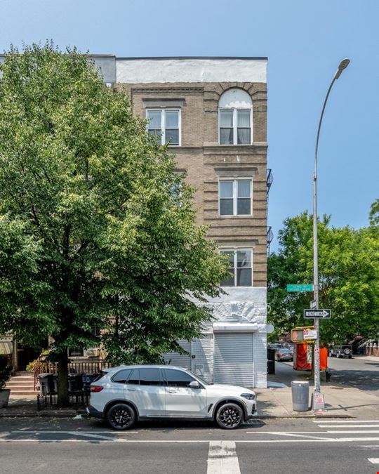 210 Lewis Ave