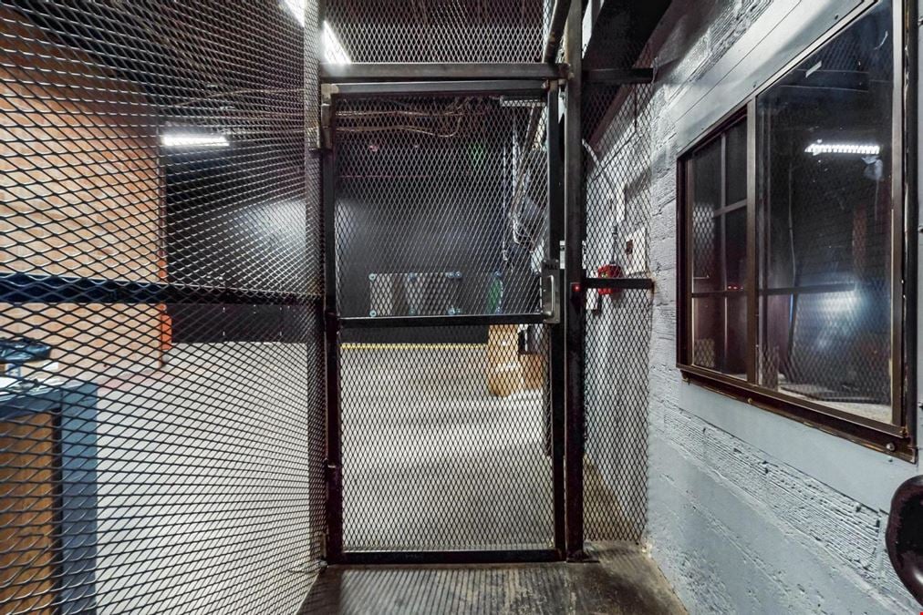 TWO SUITE WAREHOUSE WITH MEGA ELECTRICITY