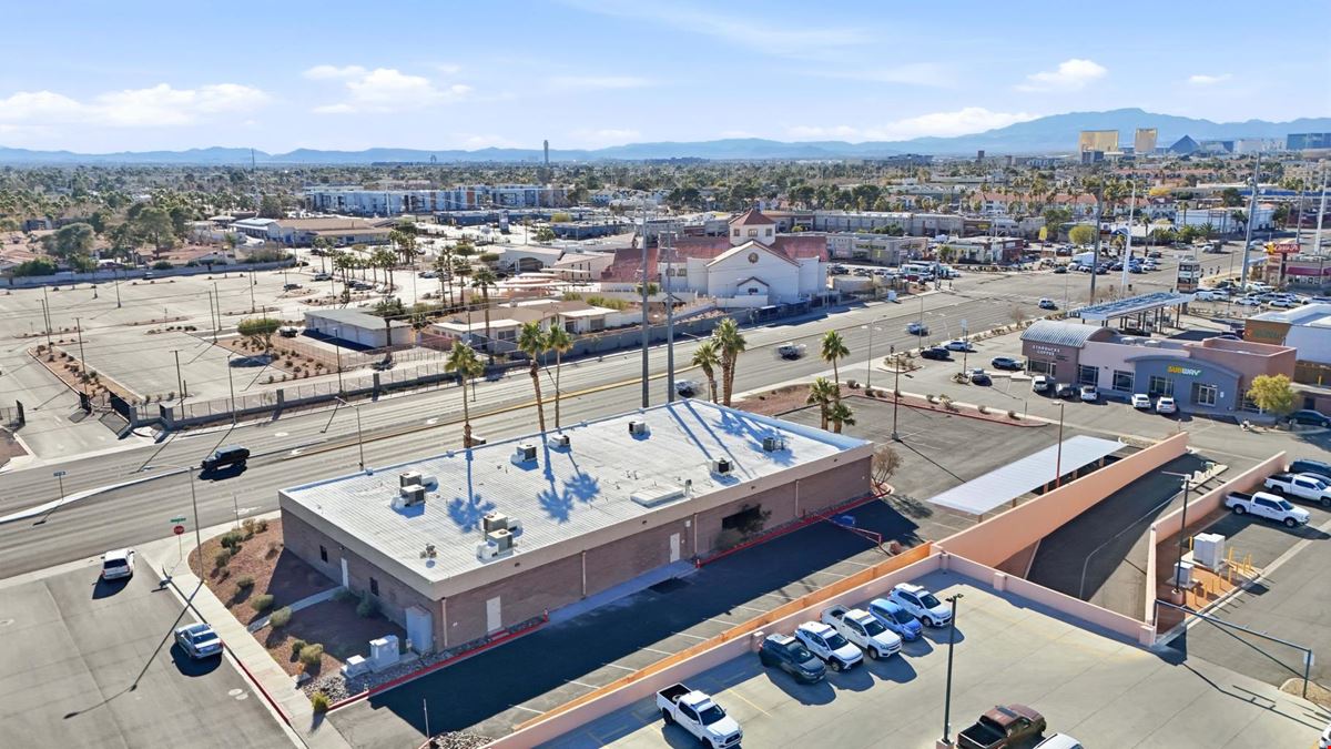 2470 E Flamingo Rd