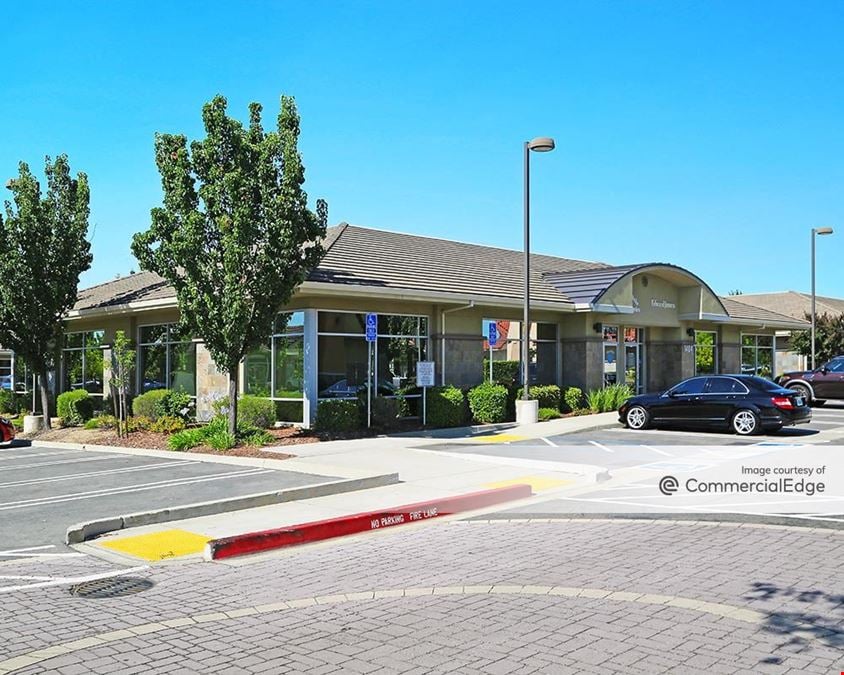 Blue Oaks Plaza