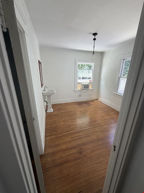 341 Redondo Ave