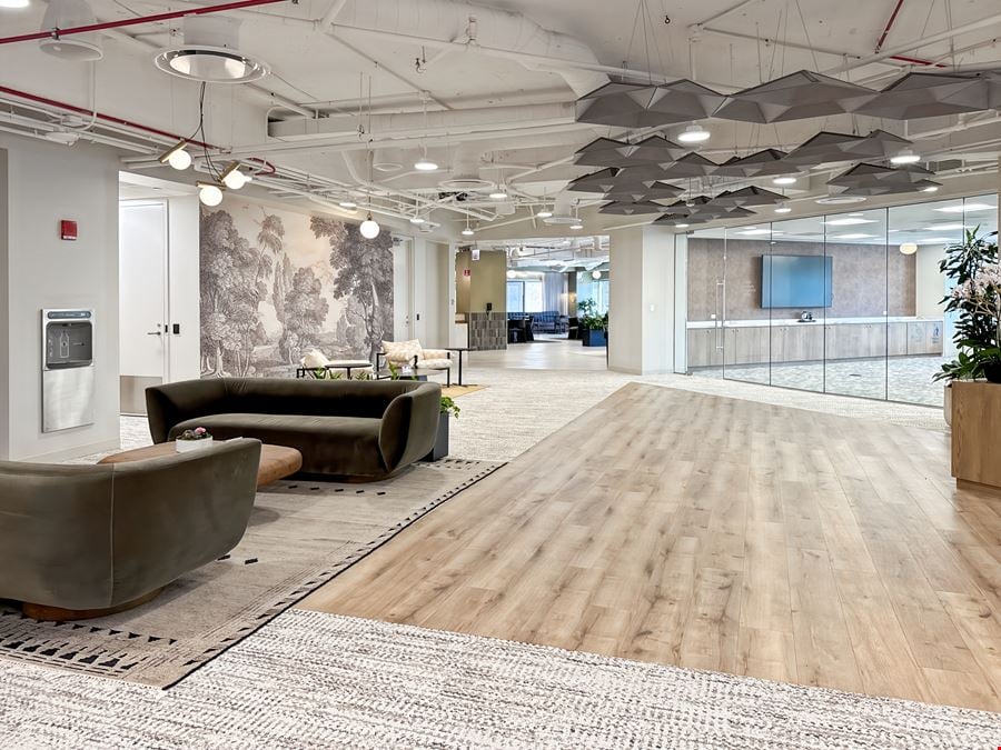 Regus - Chicago - 150 N Michigan