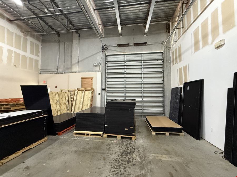 4,425 SF Drive-Thru Flex Condo