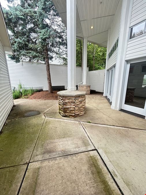 2299 Cherry Valley Rd SE