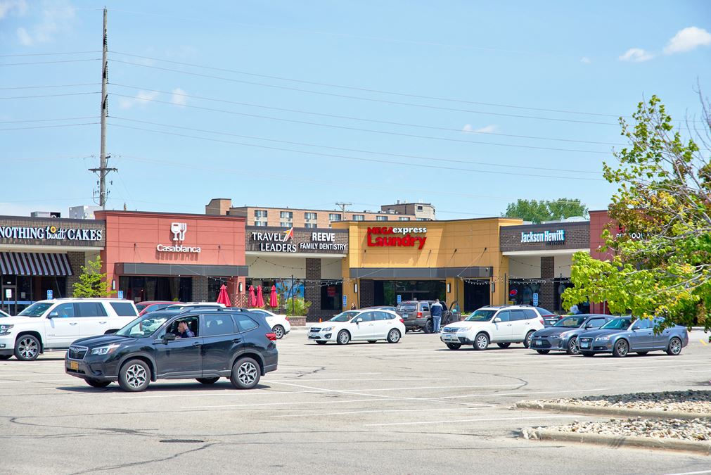 Barlow Plaza