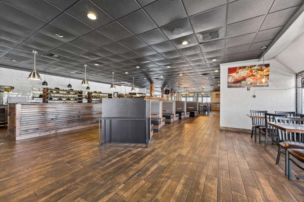COMING SOON (Live Mon 6/22) - 4000 Fort Campbell Blvd - For Lease