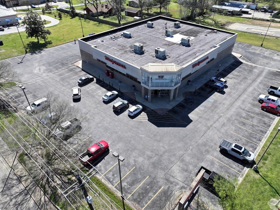 Moss Street Lafayette LA-3747