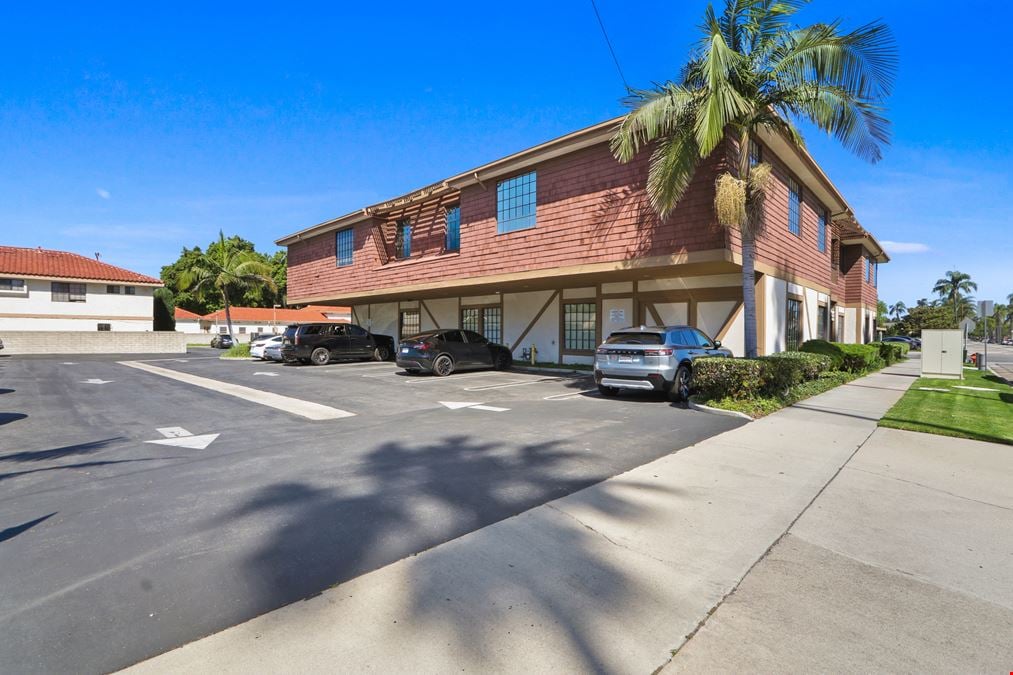 High Image Office Condo For Sale near Orange Circle