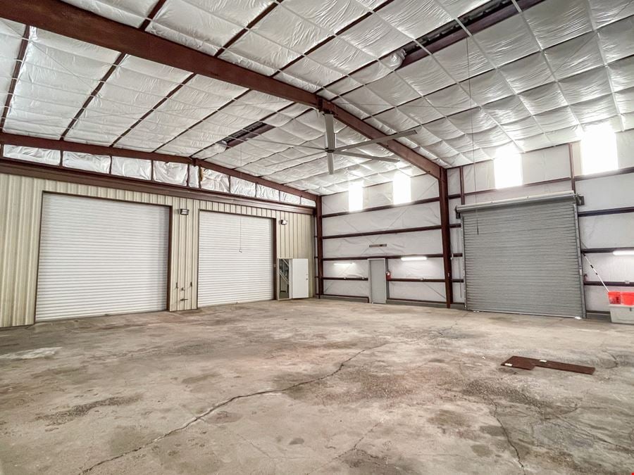 ±5,500 SF Office / Warehouse for Lease off Airline Hwy