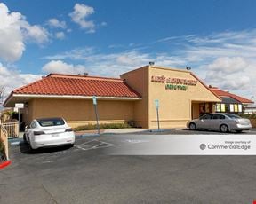 Harbor Town & Country Shopping Center