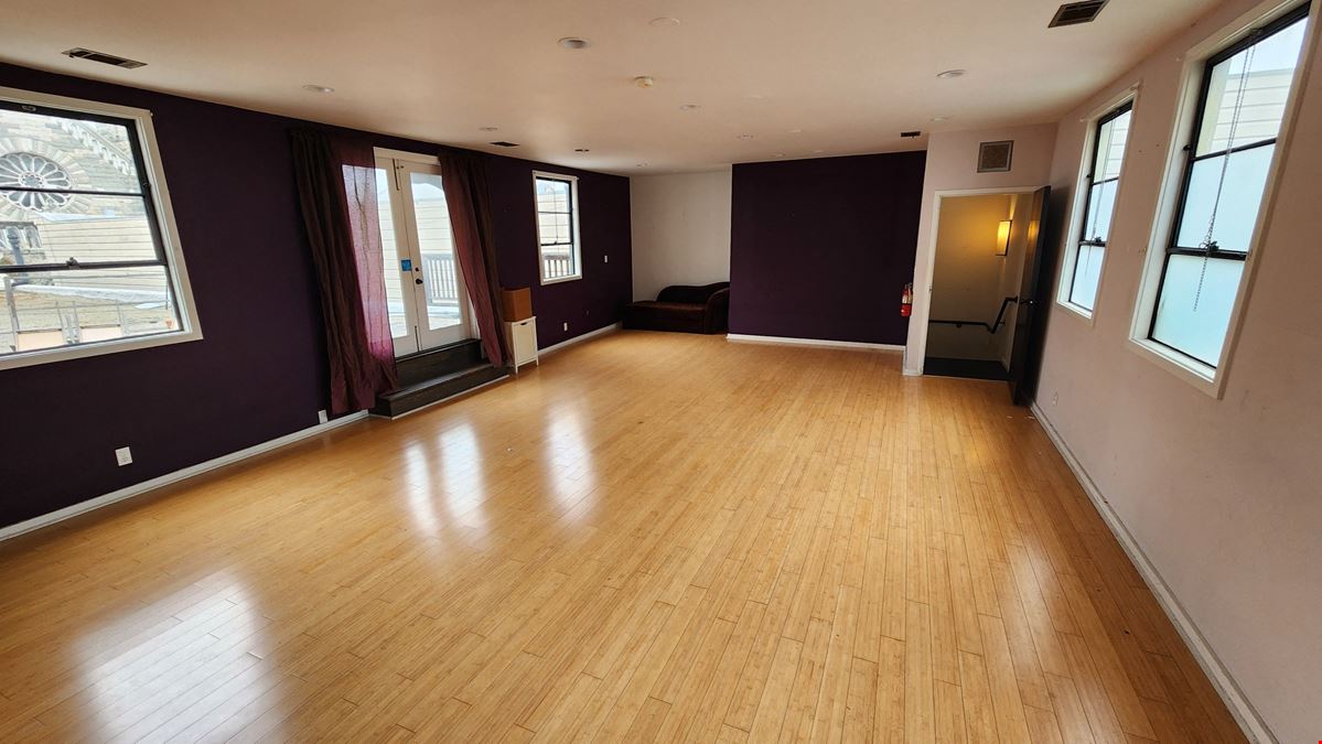 2134 Van Ness