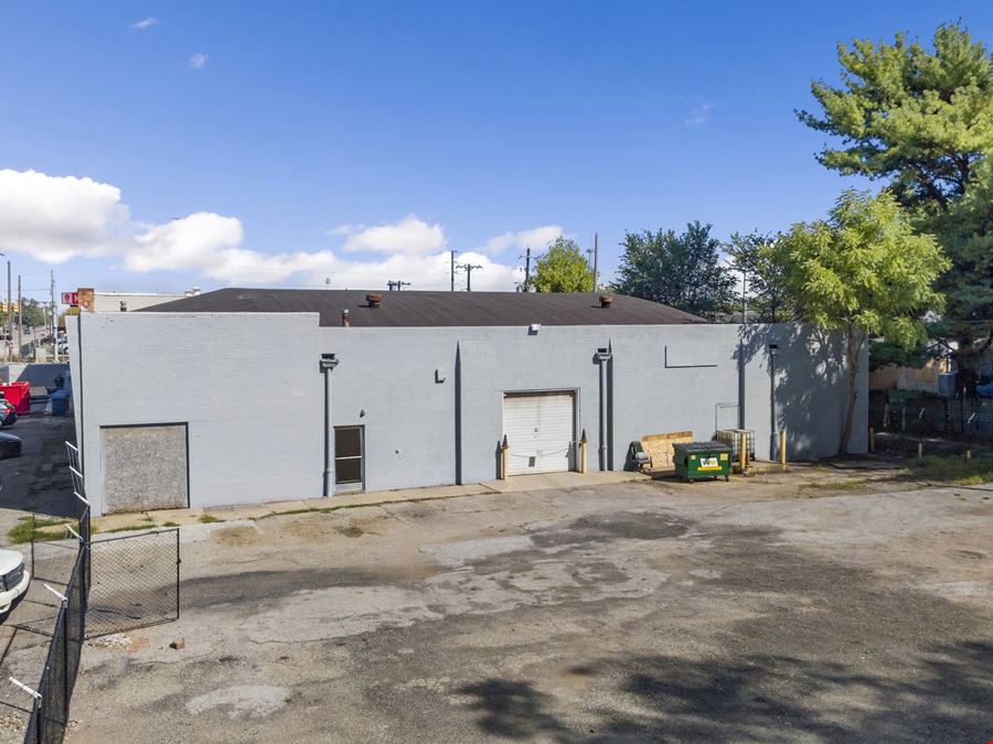 +/- 10,000 SF Multi-Tenant Industrial Warehouse