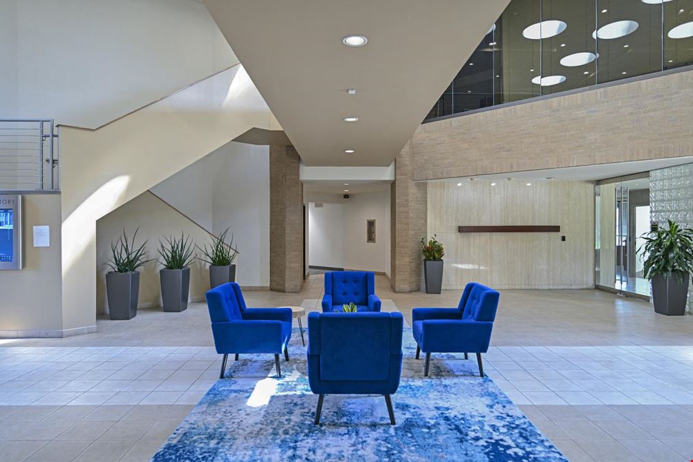 8615 Freeport Parkway