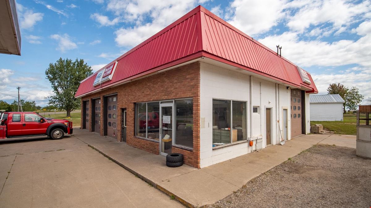 Versatile Automotive & Service Property with Excess Land | Near HWY 61