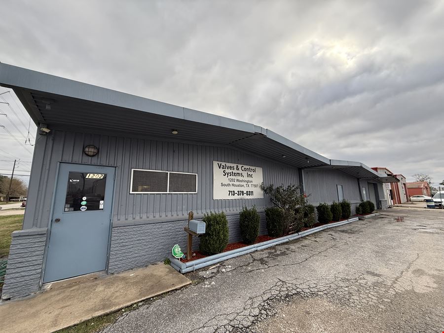1202 Washington St, South Houston TX: Ind Warehouse