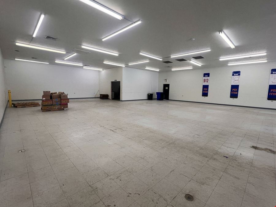 High-Visibility 5,000 SF Retail/Flex Space in Cadillac's North End Shopping District