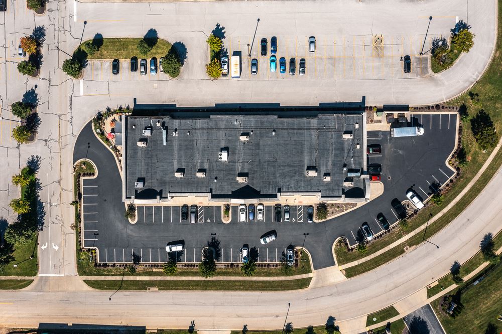 Ruccio Pavilion - Suite For Lease