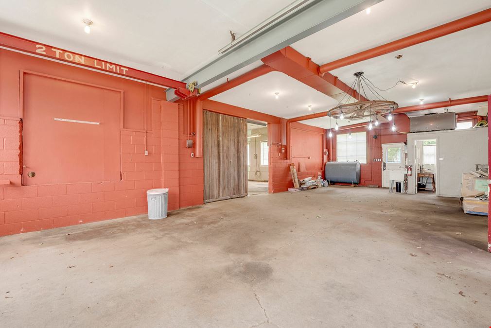 11.15-Acre Industrial Complex - Income Producing Property