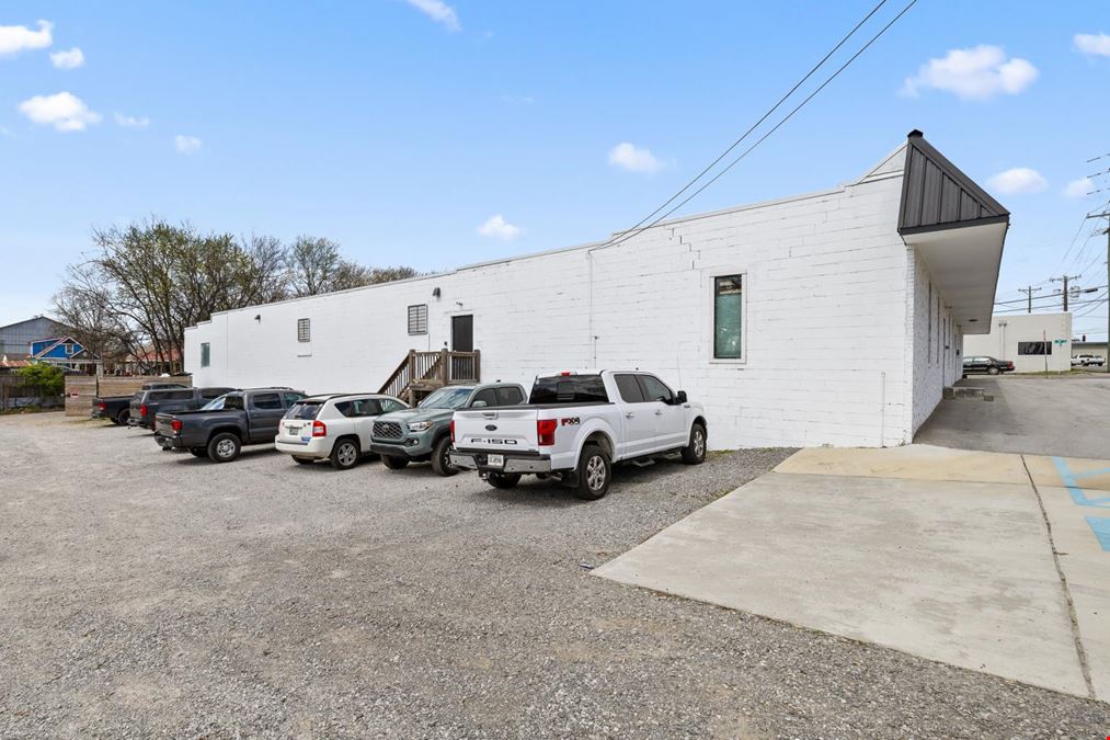Office/Warehouse on Dodds Ave