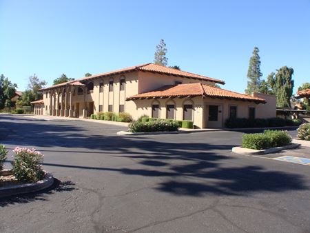 Preview of commercial space at 1400 N Gilbert Rd