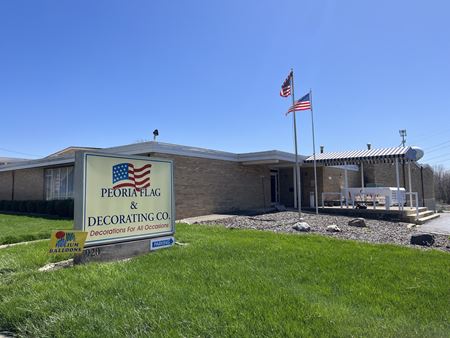 Preview of commercial space at 920 East Glen Avenue