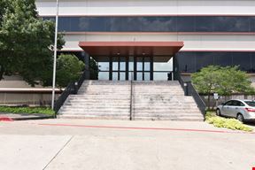 2701 Brown Trail, Bedford