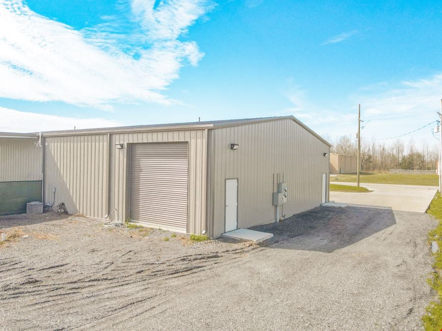 Fully Leased, Like-New Office Warehouse - 9% Cap Rate