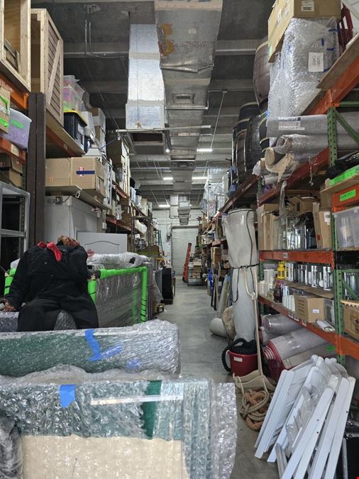 Full warehouse 100 % A/C - Unit 11921