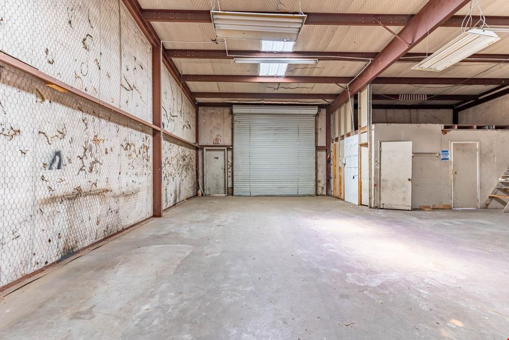 Warehouse for Lease Off US-175