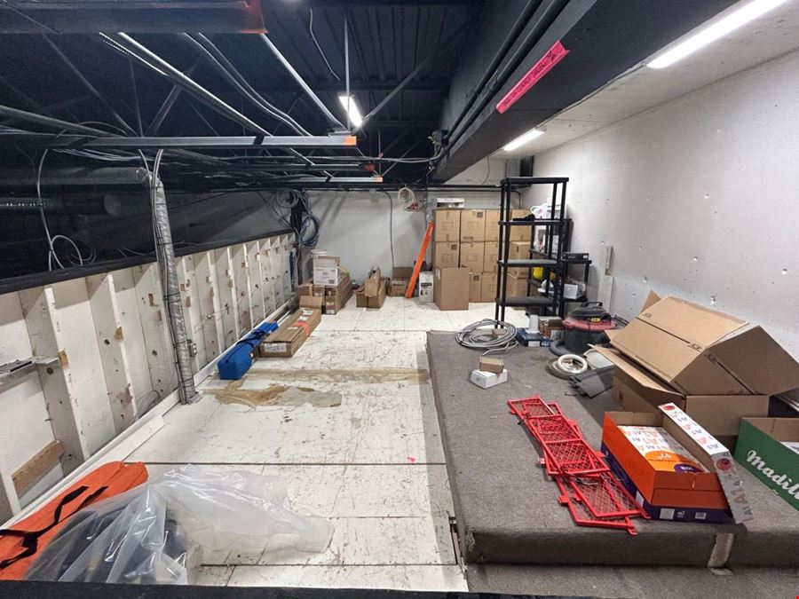 2520 Bridge Street -Service Commercial Strata Unit
