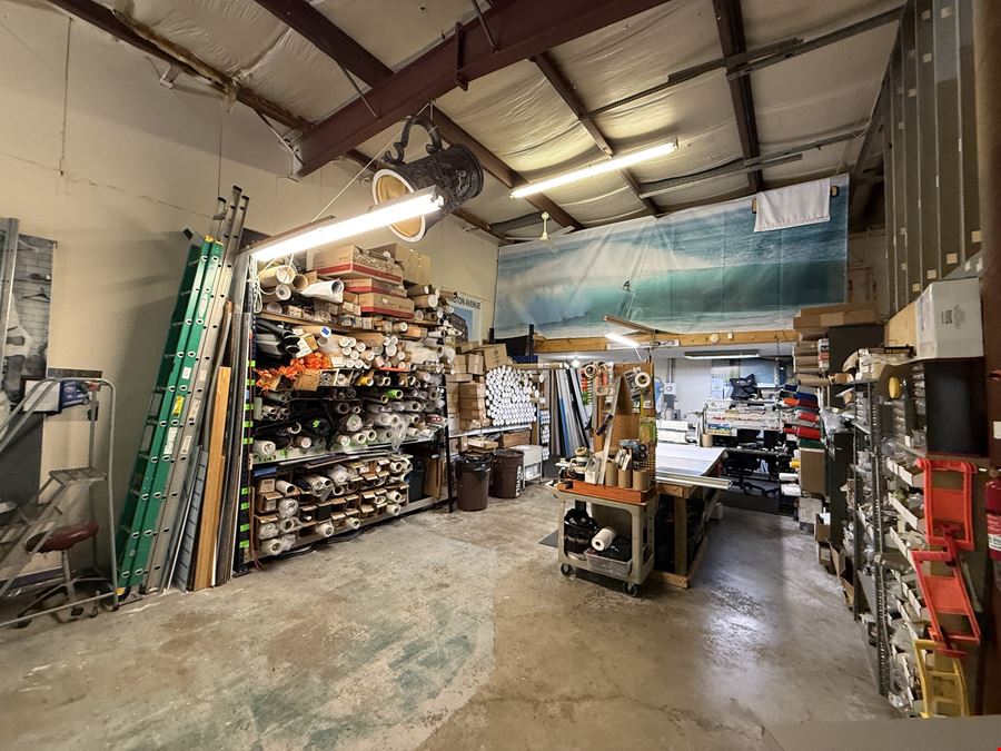 Industrial / Warehouse / Flex Space for Lease
