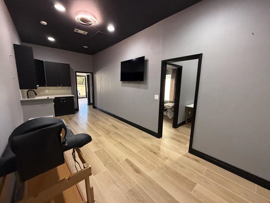 5815 William Cannon Dr