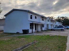 Caughey Arms Townhome Apartments