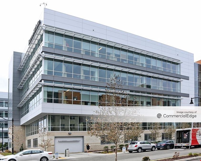 The Offices at 3 Crossings