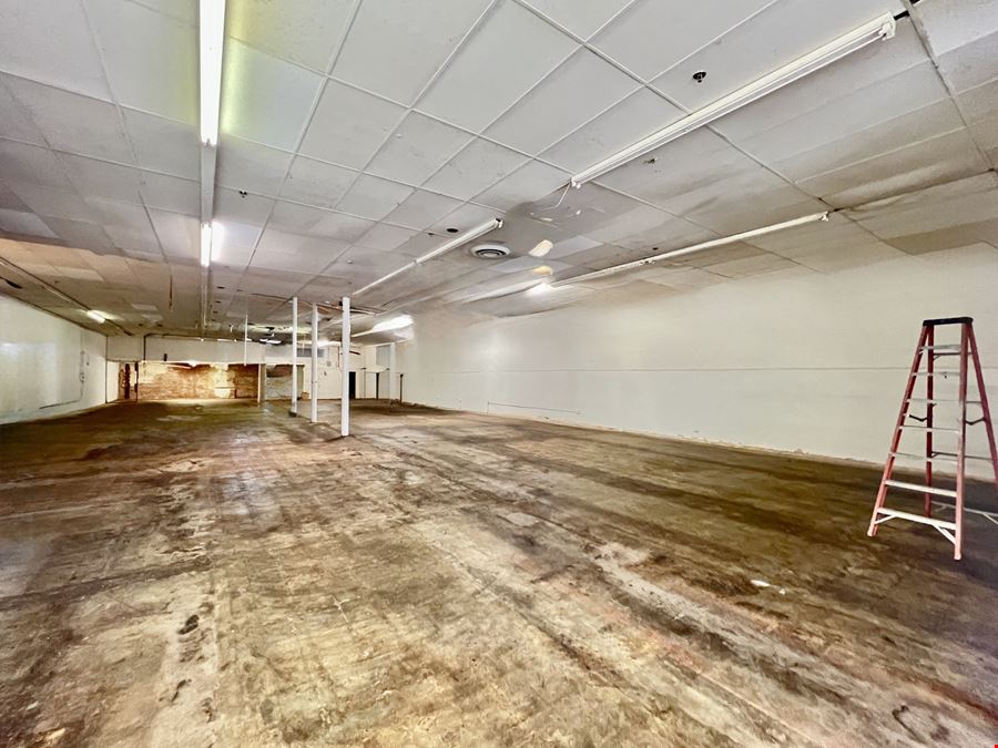 220 SW 25th St.