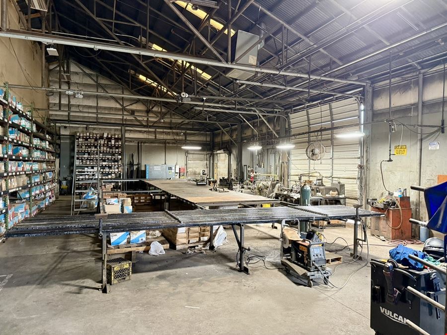 ±15,187 SF Fabrication Office/Warehouse with Fenced Storage