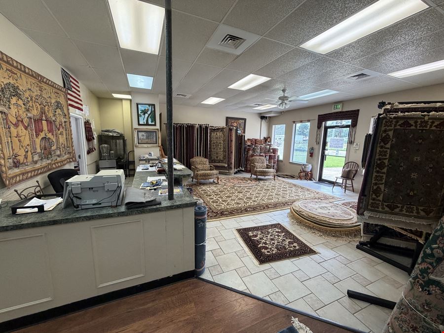 Coursey Blvd Showroom/Warehouse