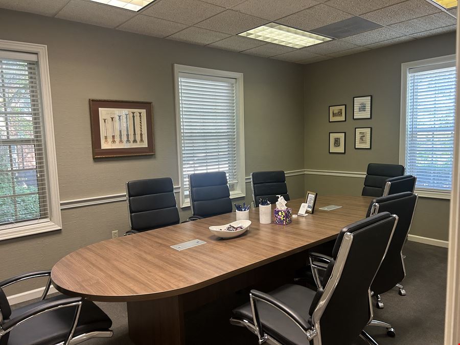 CLASS A OFFICE SPACE AVAILABLE FOR SUBLEASE