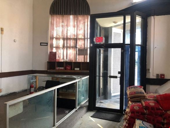 Preview of Retail space for Rent at 904-908 Broadway Street