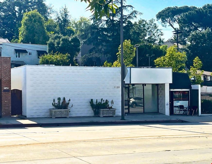1139 Fair Oaks Avenue